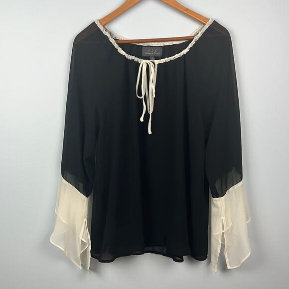Patterson J. Kincaid Black & Cream Romantic bell sleeve blouse - Picture 1 of 8